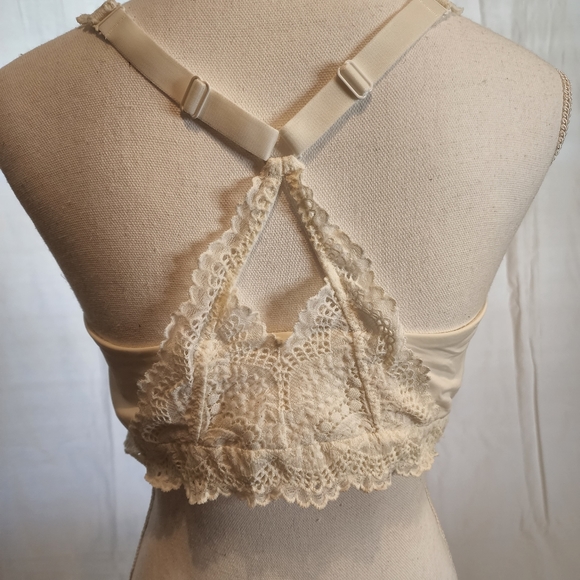 Auden Women's Razorback Bralette - Picture 7 of 14